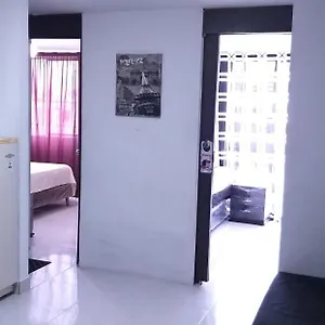 Centro! San Lorenzo - Downtown - Apto Con 2 Hab & Parqueadero Apartamento